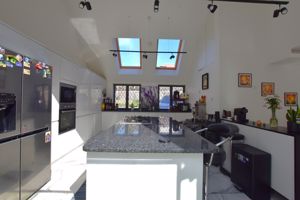 Photo 31- click for photo gallery